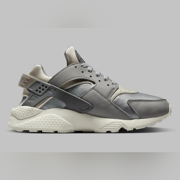 Nike Air Huarache Light Smoke Grey/Flat Pewter/Light Iron Ore FB8988-001 Size 12 - Picture 3 of 7
